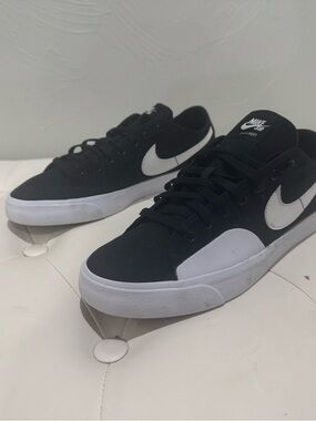 Nike Blazer Court SB CV1658-002 Black White Men's Low Top Sneakers